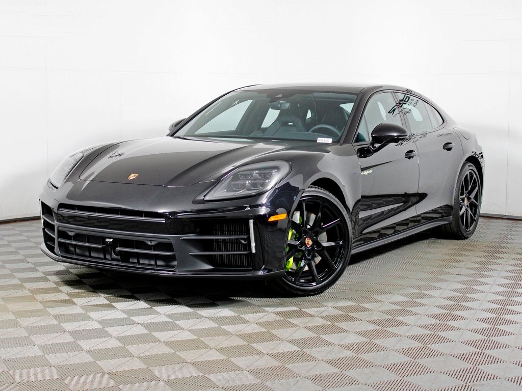 2026 Porsche Panamera E-Hybrid 4