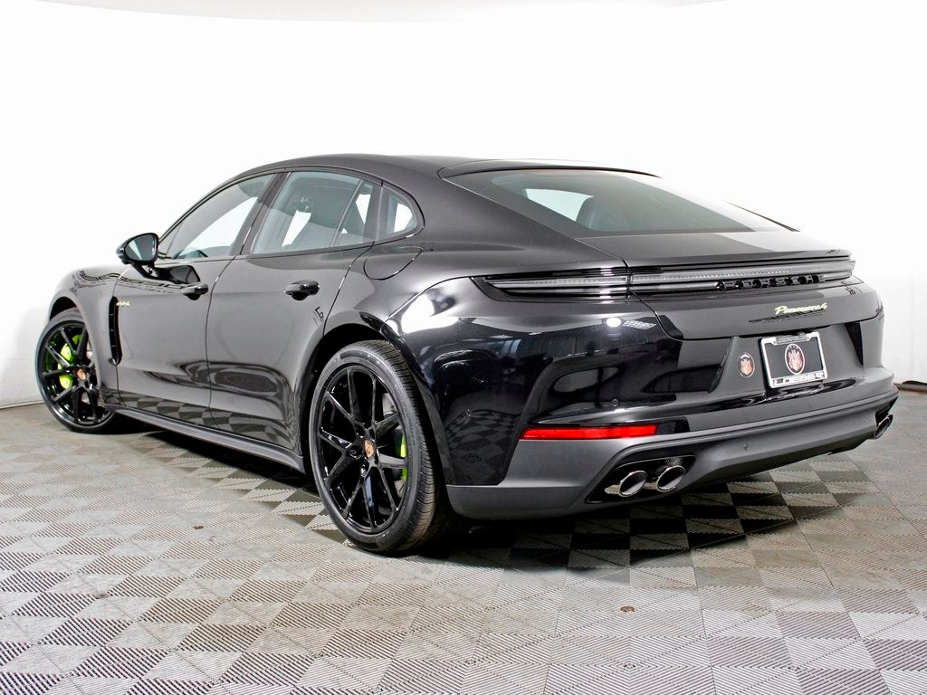 2026 Porsche Panamera E-Hybrid 4