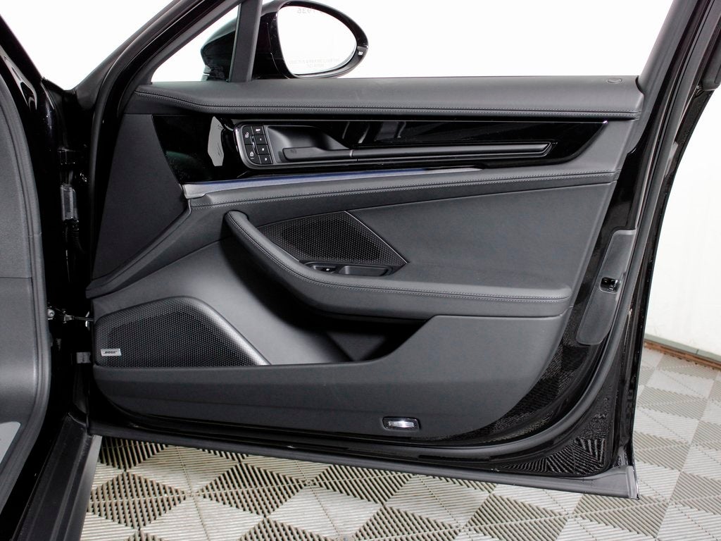 2026 Porsche Panamera E-Hybrid 4