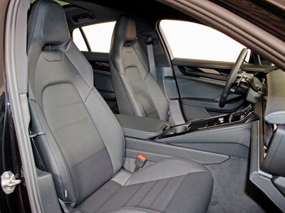 2026 Porsche Panamera E-Hybrid 4