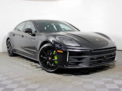 2026 Porsche Panamera E-Hybrid 4