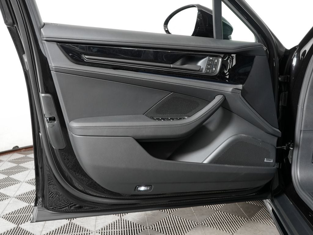 2026 Porsche Panamera GTS