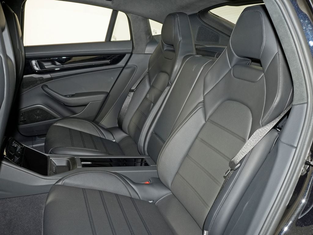 2026 Porsche Panamera GTS