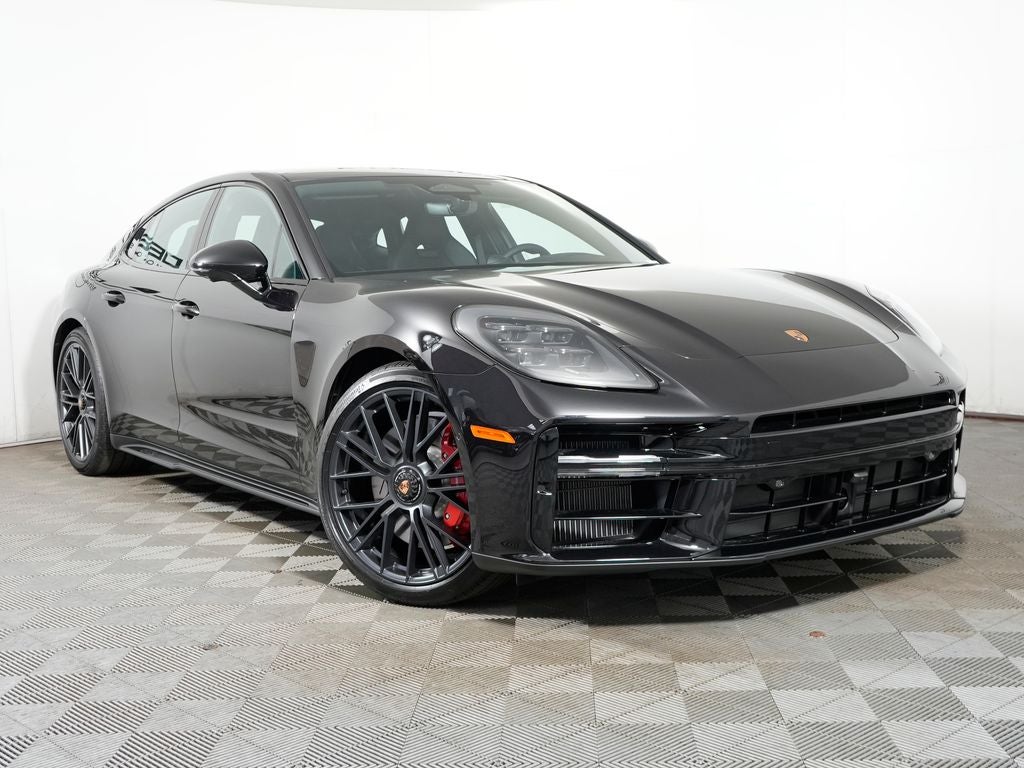 2026 Porsche Panamera GTS