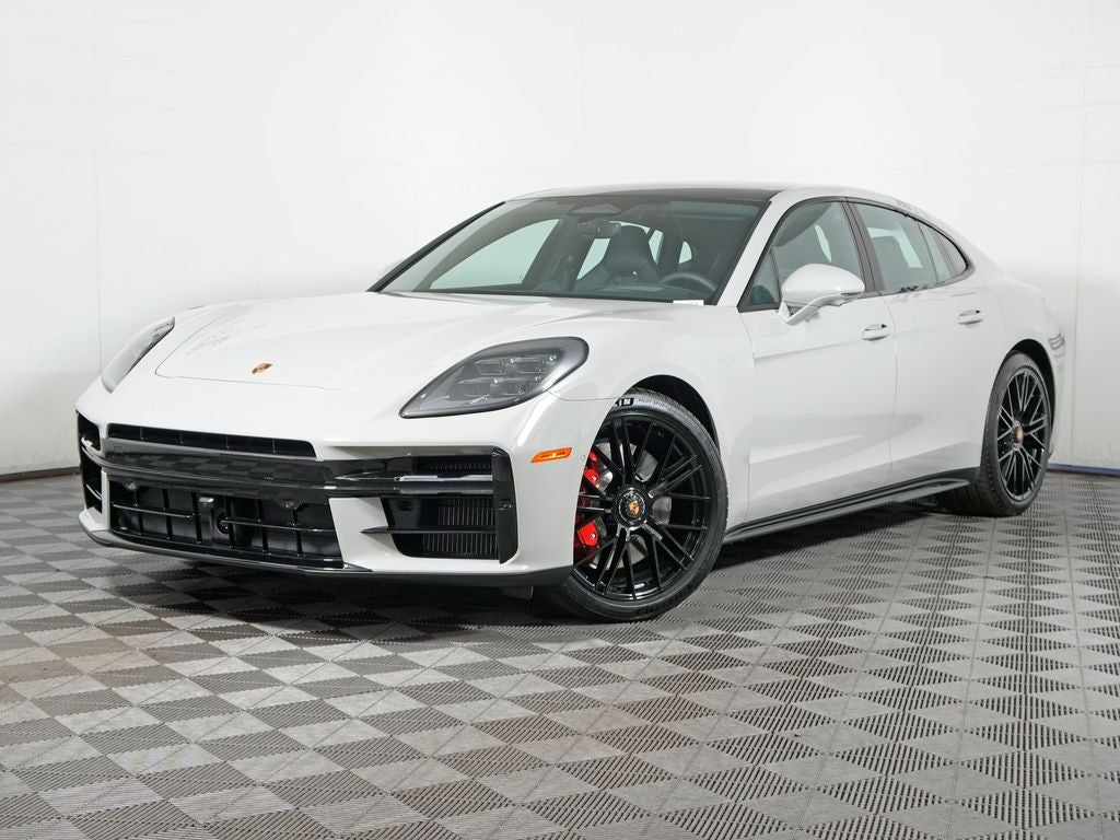 2026 Porsche Panamera GTS