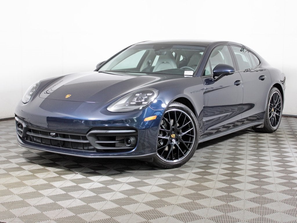2023 Porsche Panamera 4 Platinum Edition