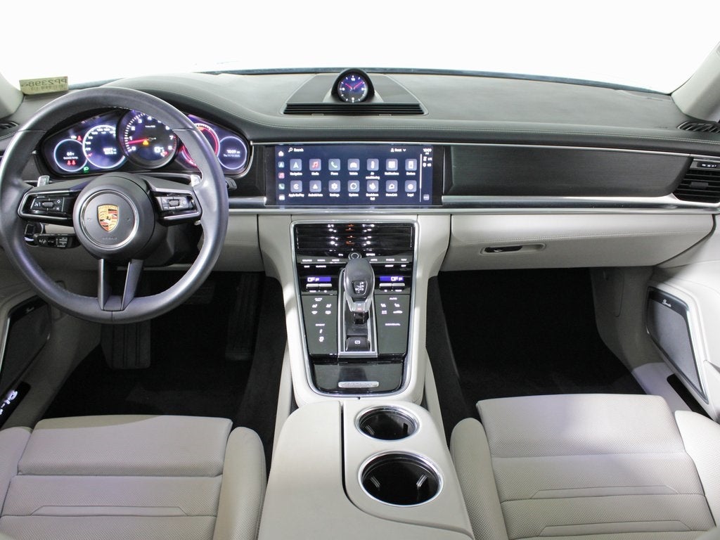 2023 Porsche Panamera 4 Platinum Edition