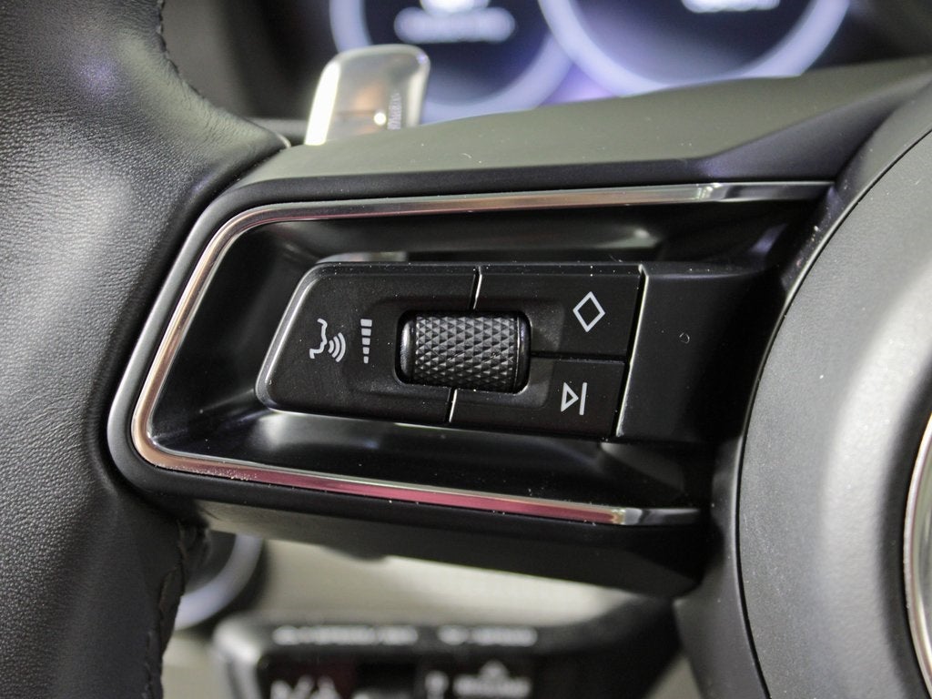 2023 Porsche Panamera 4 Platinum Edition