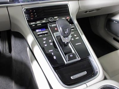 2023 Porsche Panamera 4 Platinum Edition