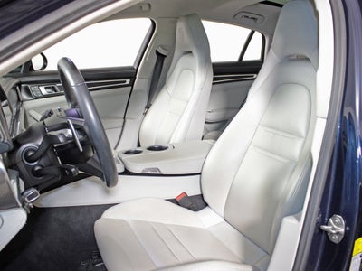 2023 Porsche Panamera 4 Platinum Edition