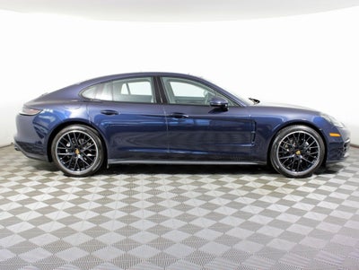 2023 Porsche Panamera 4 Platinum Edition