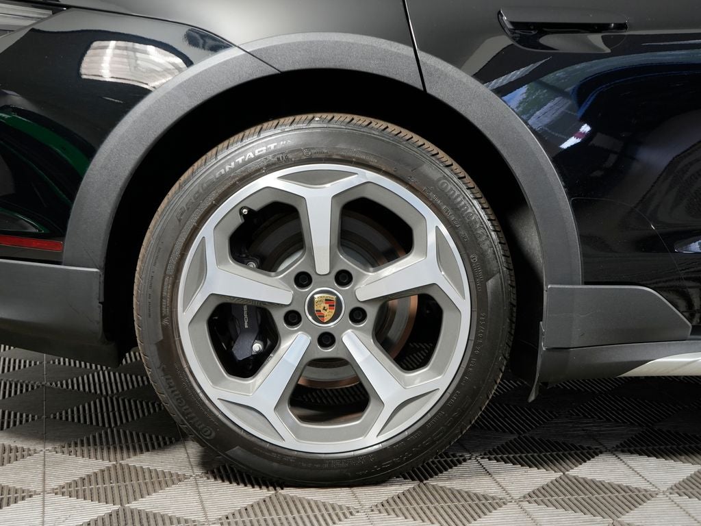 2024 Porsche Taycan 4