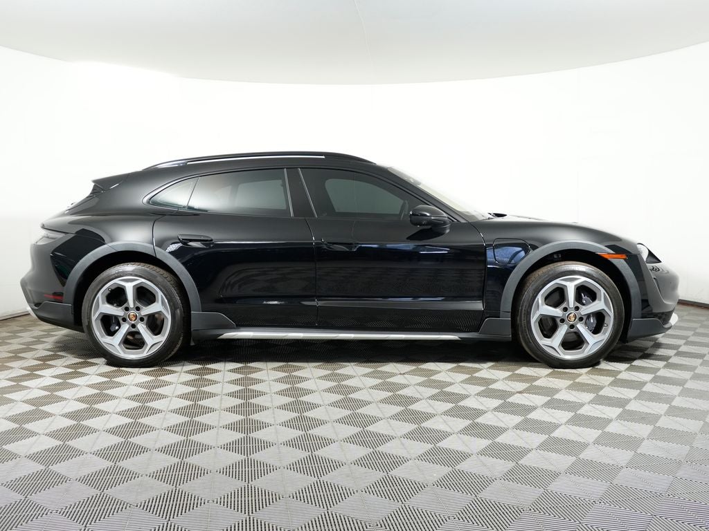 2024 Porsche Taycan 4