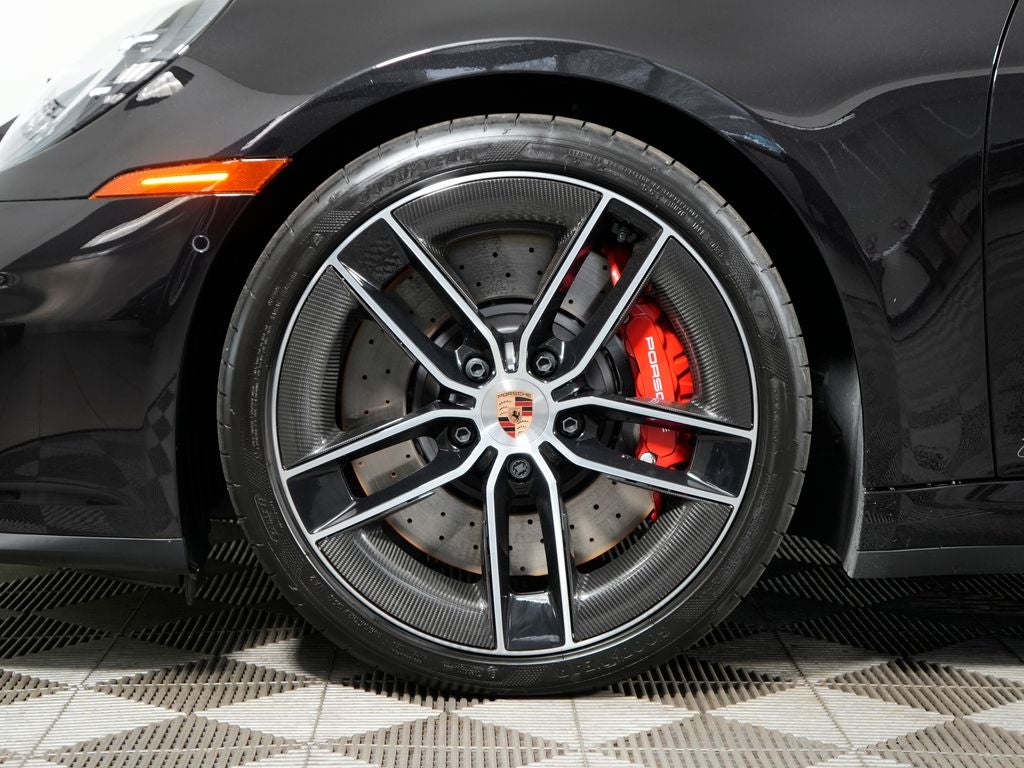 2025 Porsche 911 Targa 4 GTS