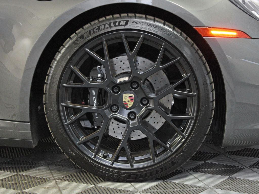 2024 Porsche 911 Targa 4S