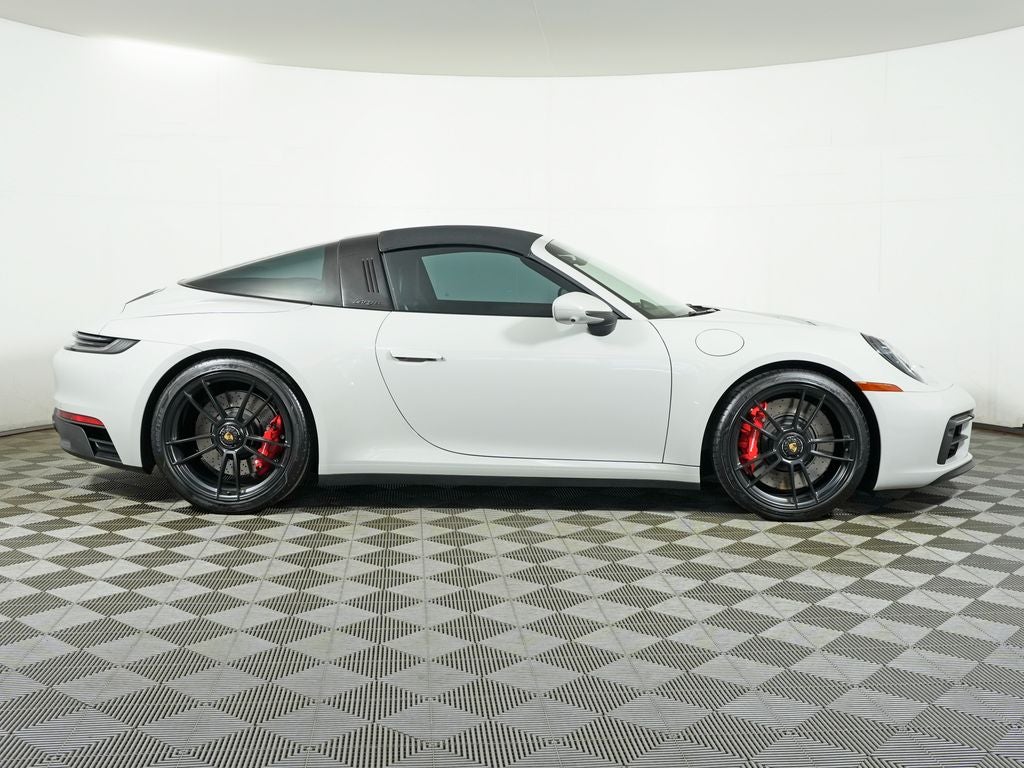 2024 Porsche 911 Targa 4 GTS