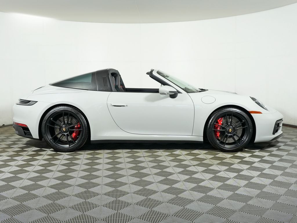 2024 Porsche 911 Targa 4 GTS