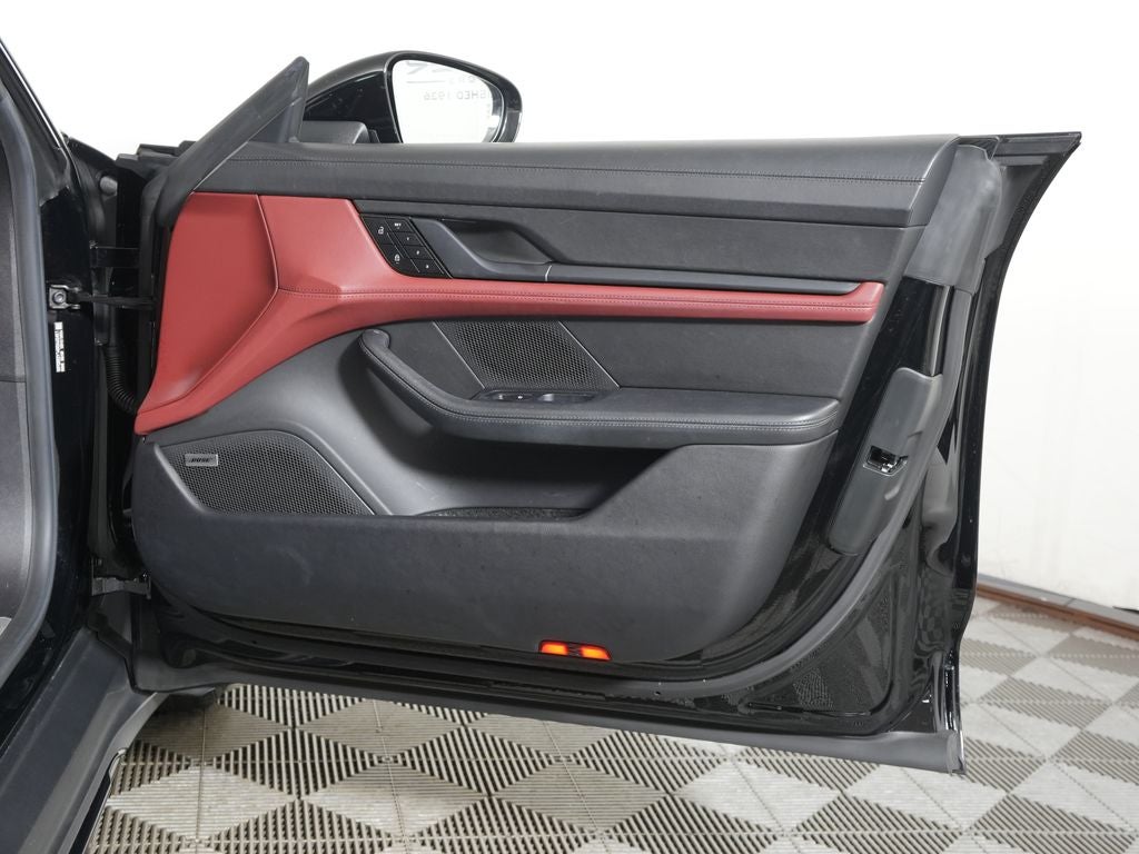 2024 Porsche Taycan 4S