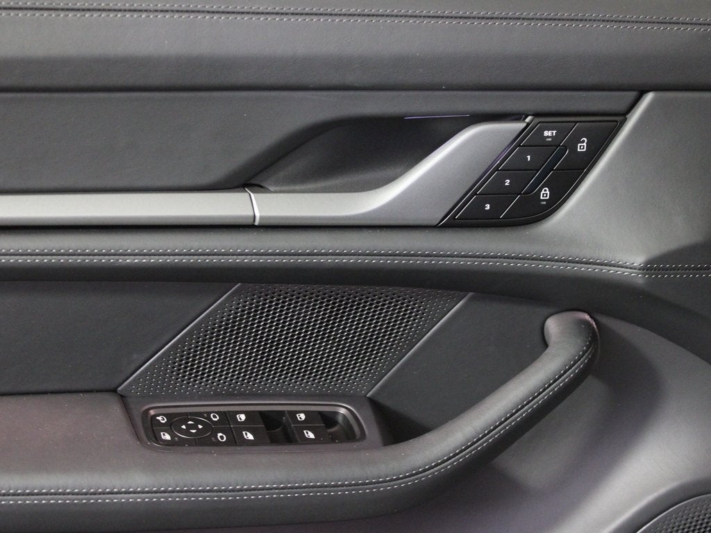 2025 Porsche Taycan 4S