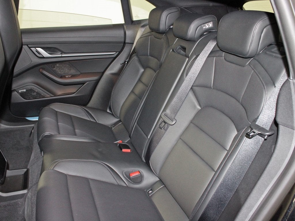 2025 Porsche Taycan 4S