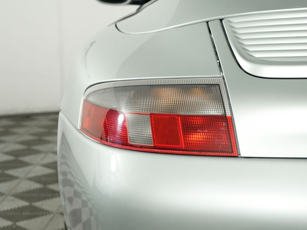 2000 Porsche 911 Carrera