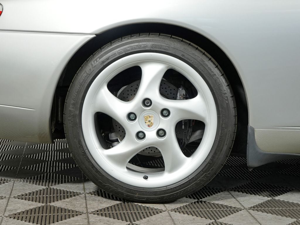 2000 Porsche 911 Carrera