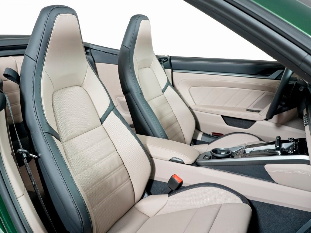 2026 Porsche 911 Carrera