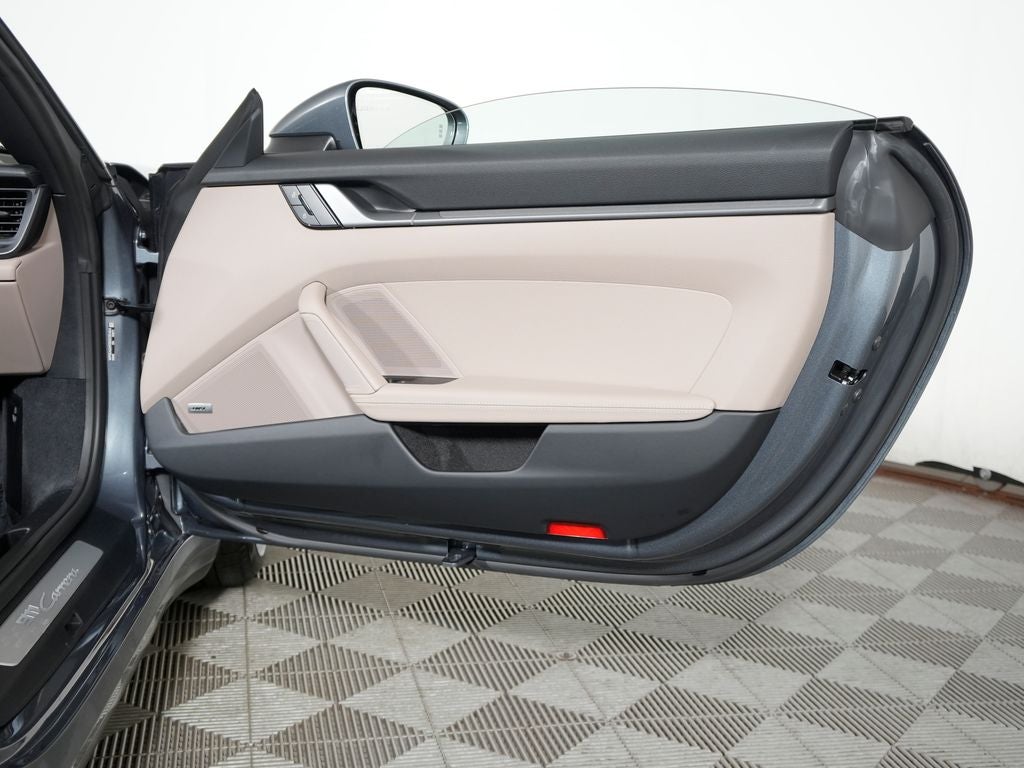 2025 Porsche 911 Base