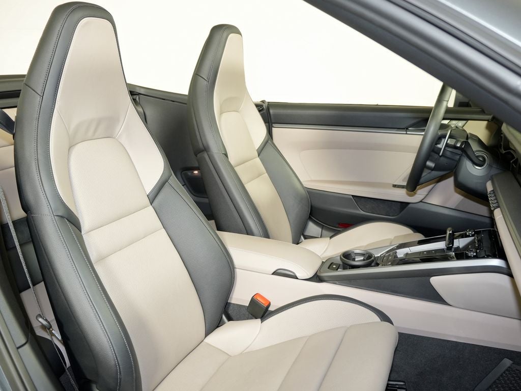 2025 Porsche 911 Base