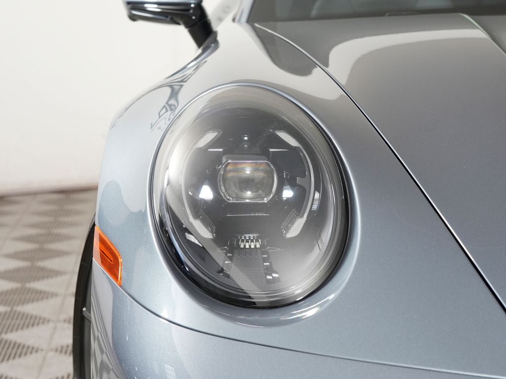 2025 Porsche 911 Carrera