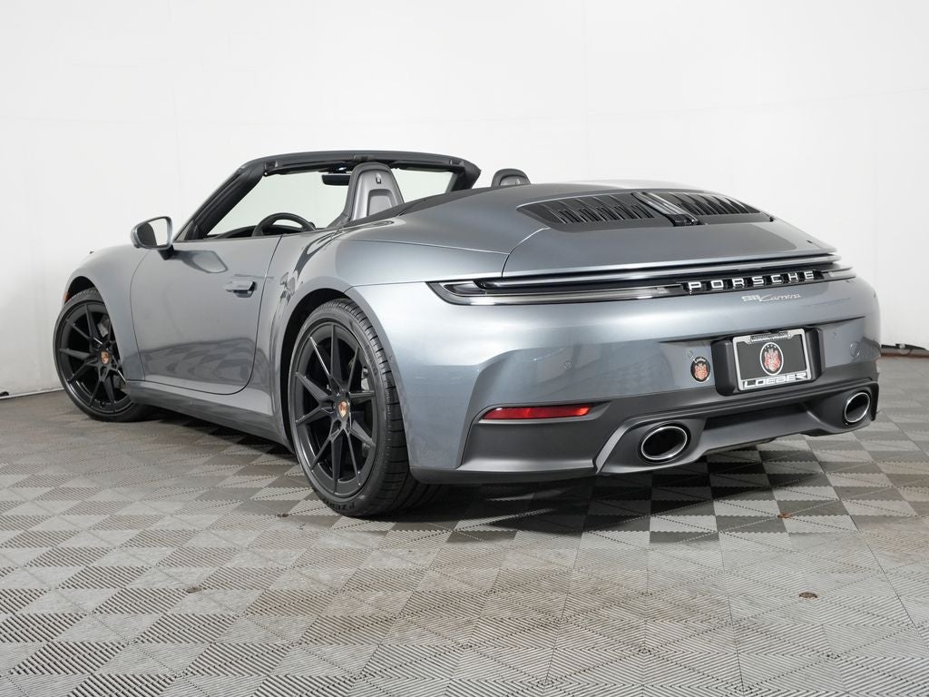 2025 Porsche 911 Carrera