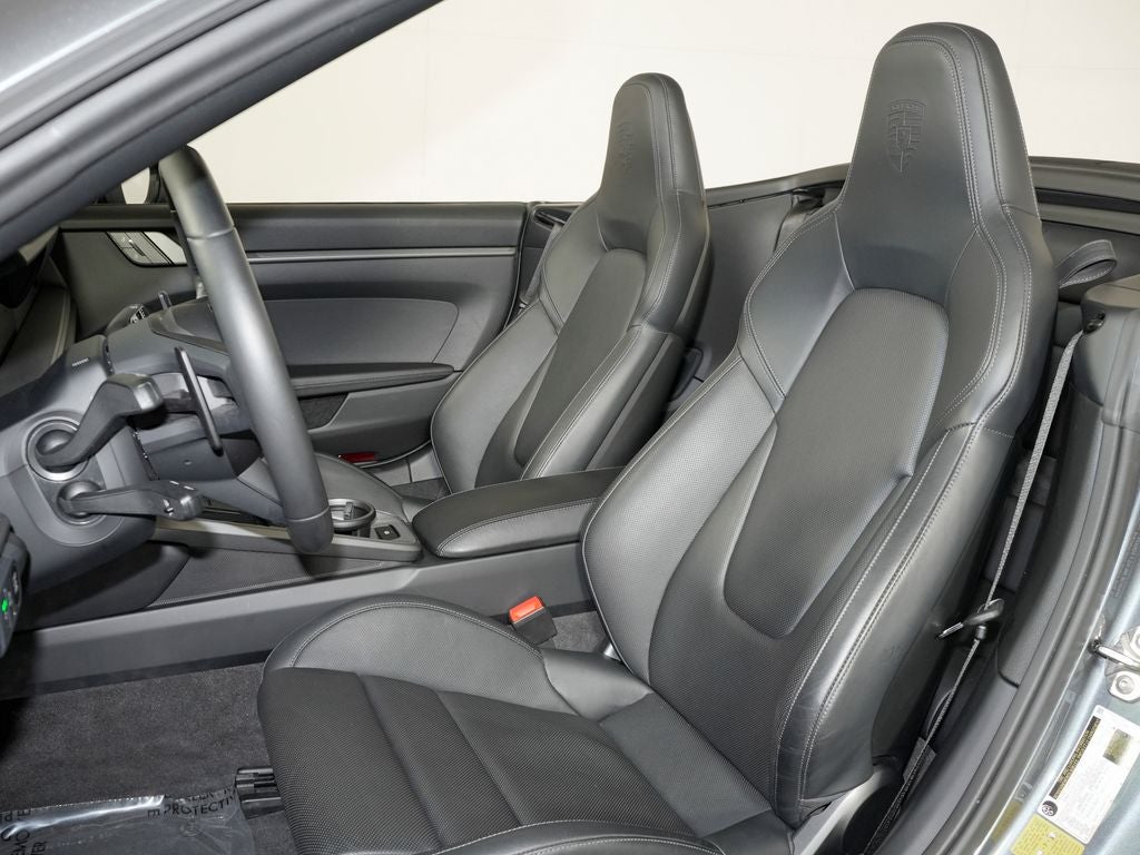 2025 Porsche 911 Carrera