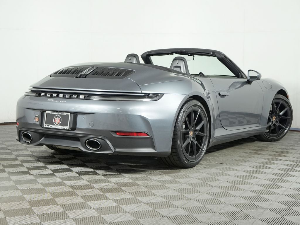 2025 Porsche 911 Carrera
