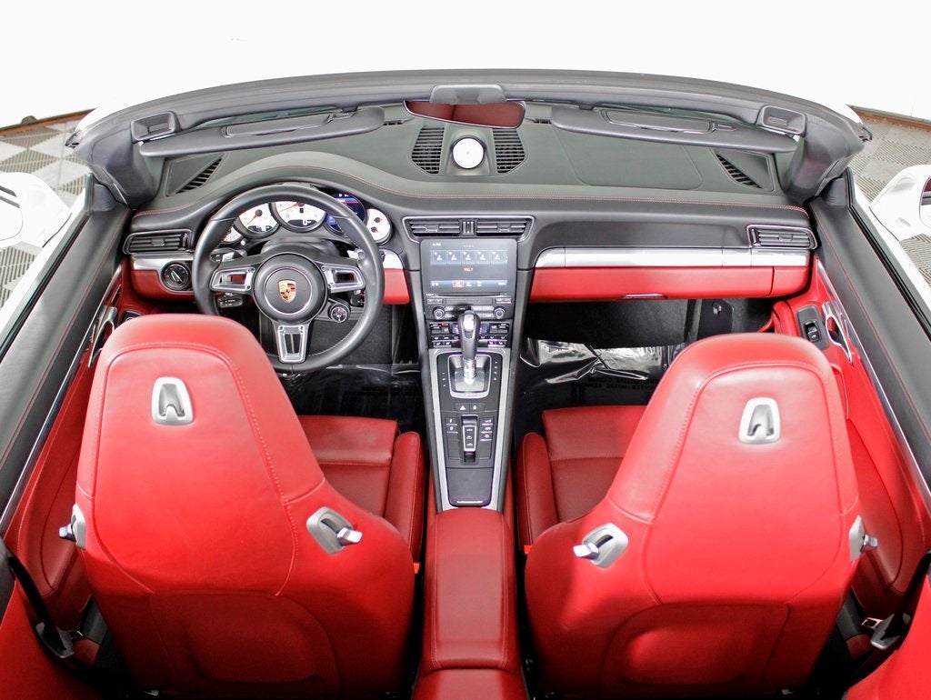 2017 Porsche 911 Carrera 4S