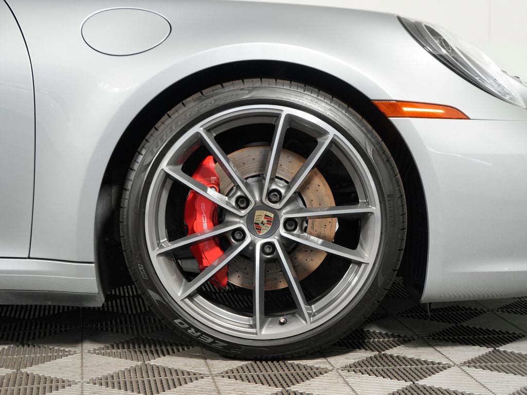 2020 Porsche 911 Carrera 4S