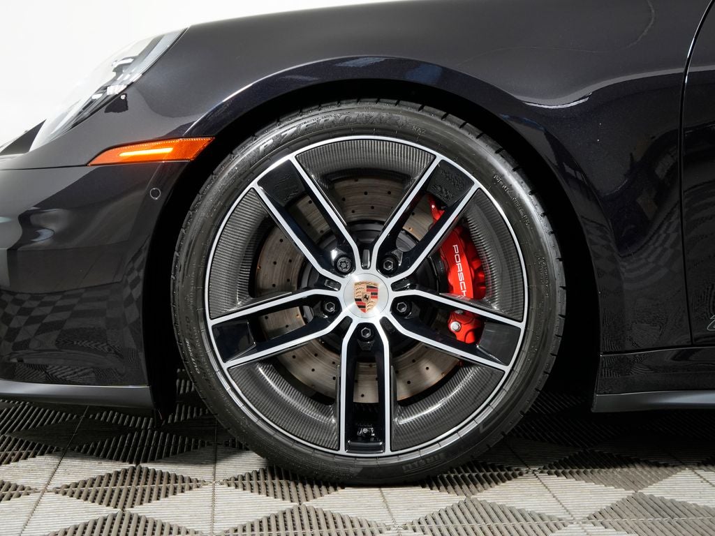 2026 Porsche 911 Carrera 4 GTS