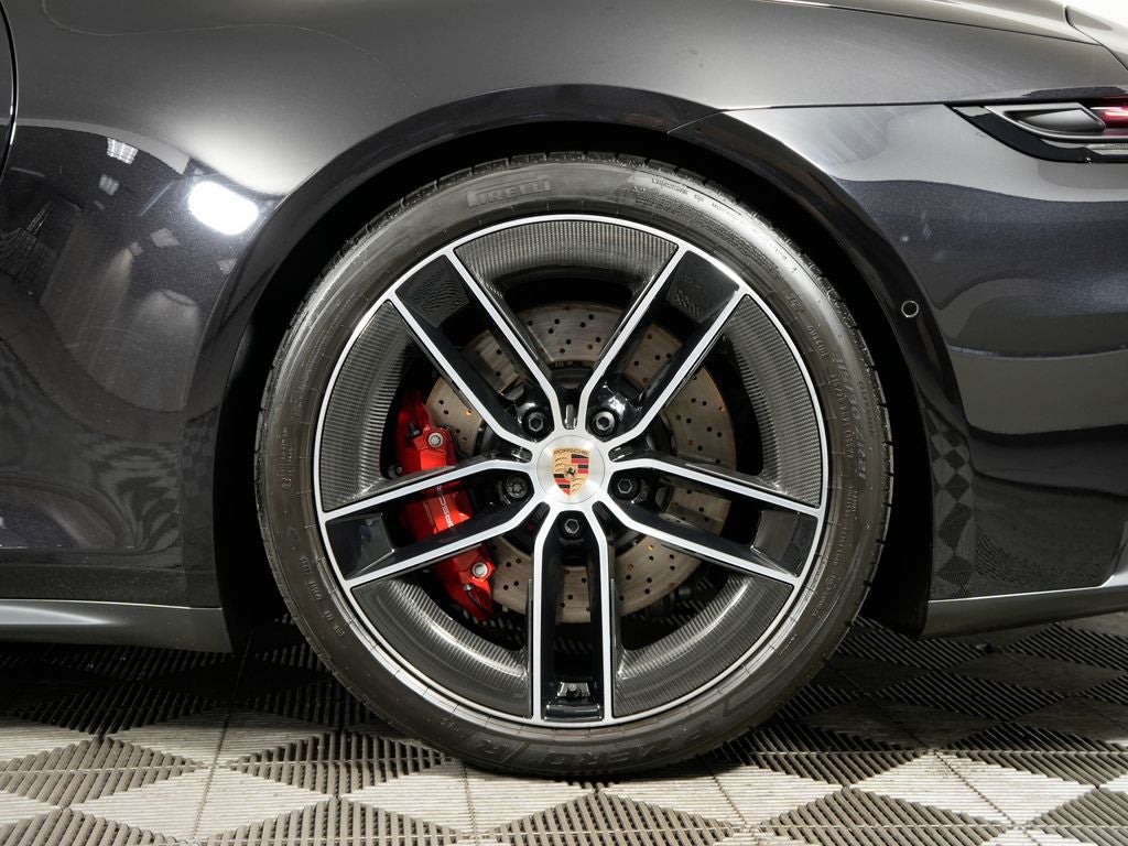 2026 Porsche 911 Carrera 4 GTS