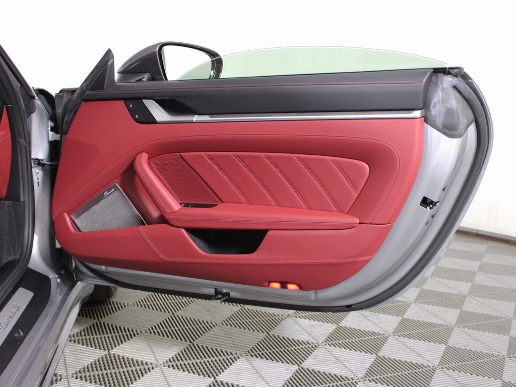 2025 Porsche 911 Turbo S