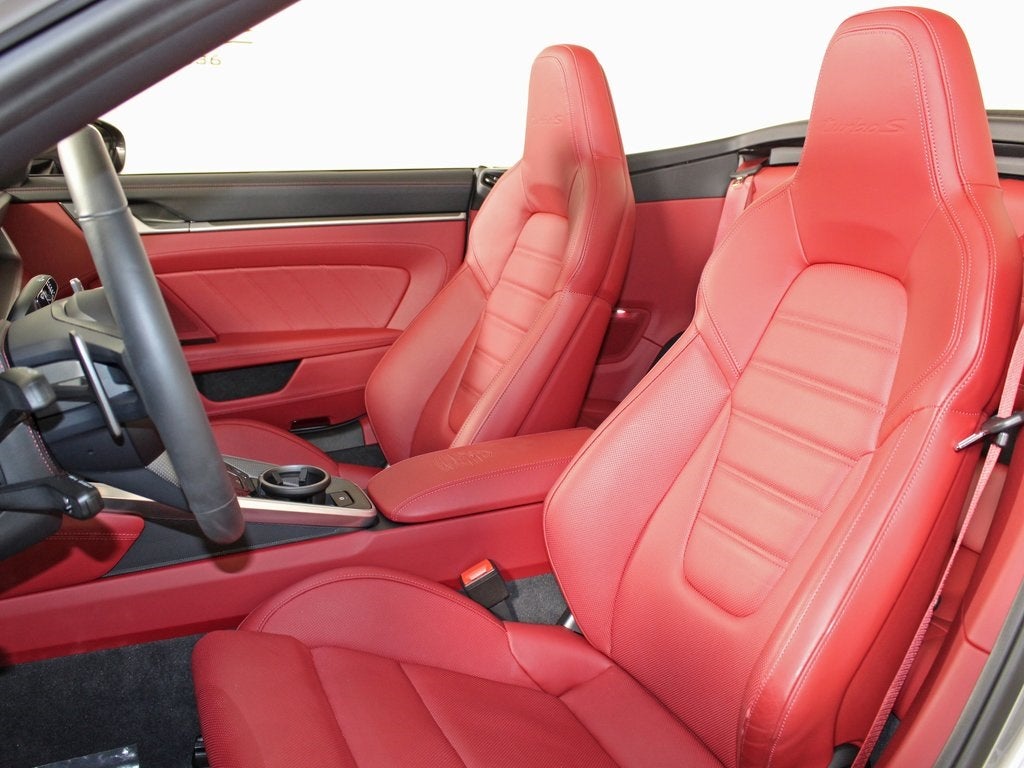 2025 Porsche 911 Turbo S