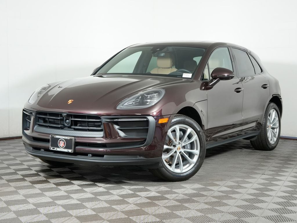 2023 Porsche Macan Base