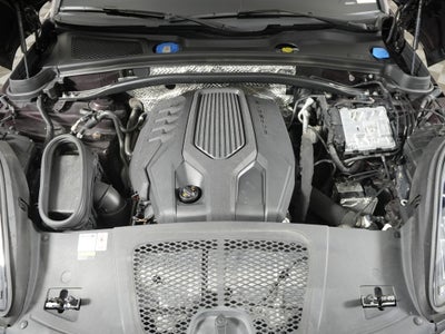 2023 Porsche Macan Base