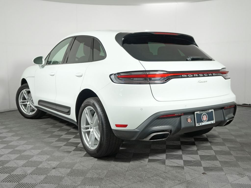 2024 Porsche Macan Base