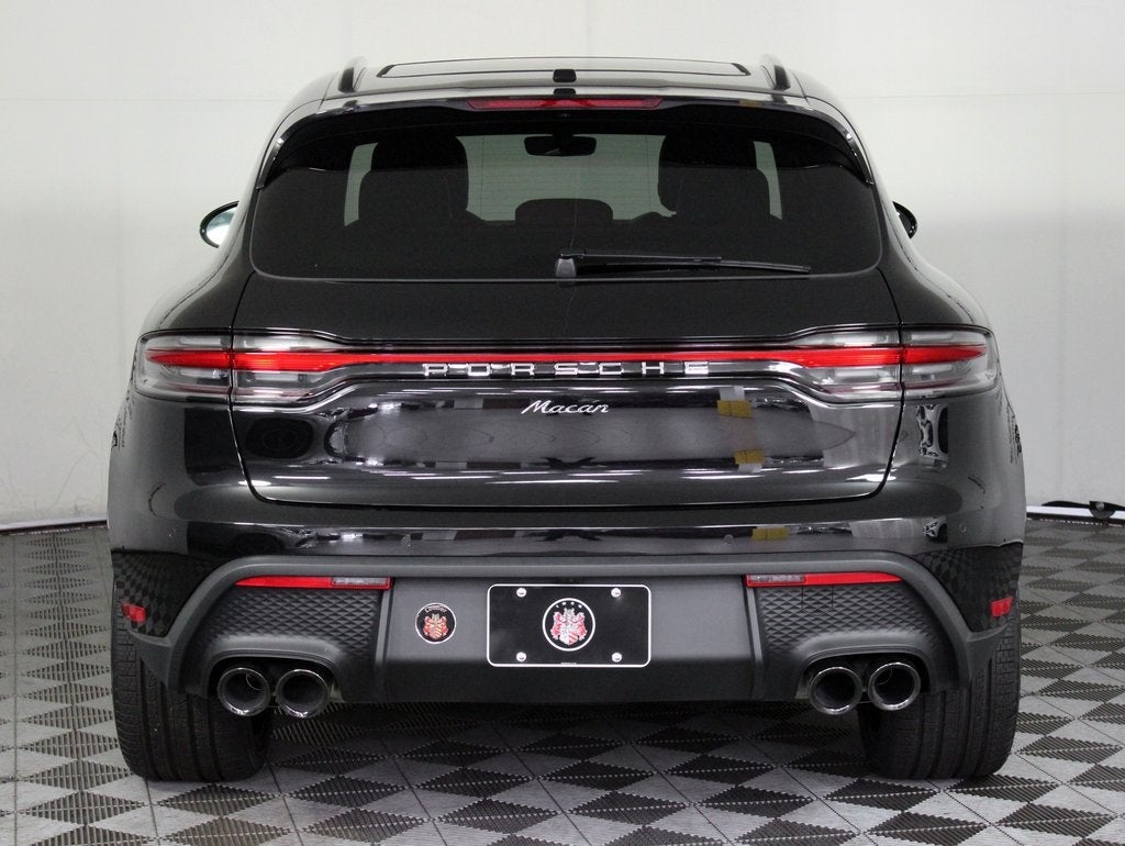 2025 Porsche Macan Base