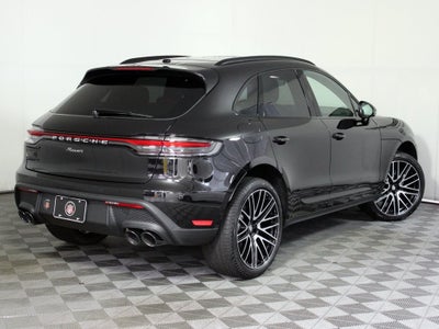 2025 Porsche Macan Base