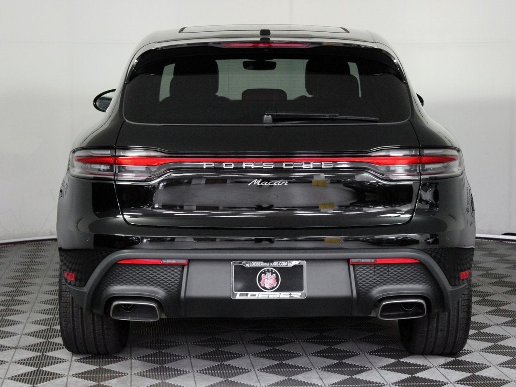 2026 Porsche Macan Base