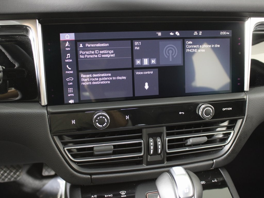 2026 Porsche Macan Base