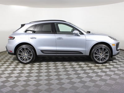 2026 Porsche Macan Base