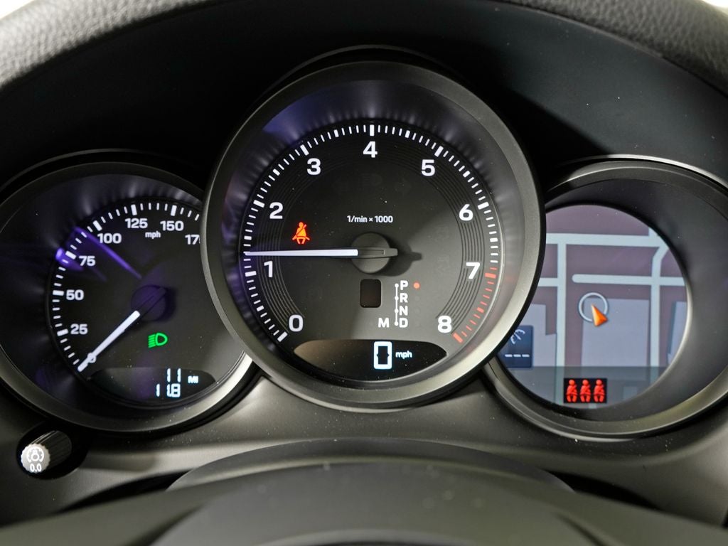 2026 Porsche Macan Base