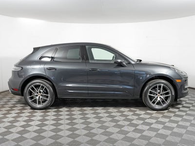 2026 Porsche Macan Base