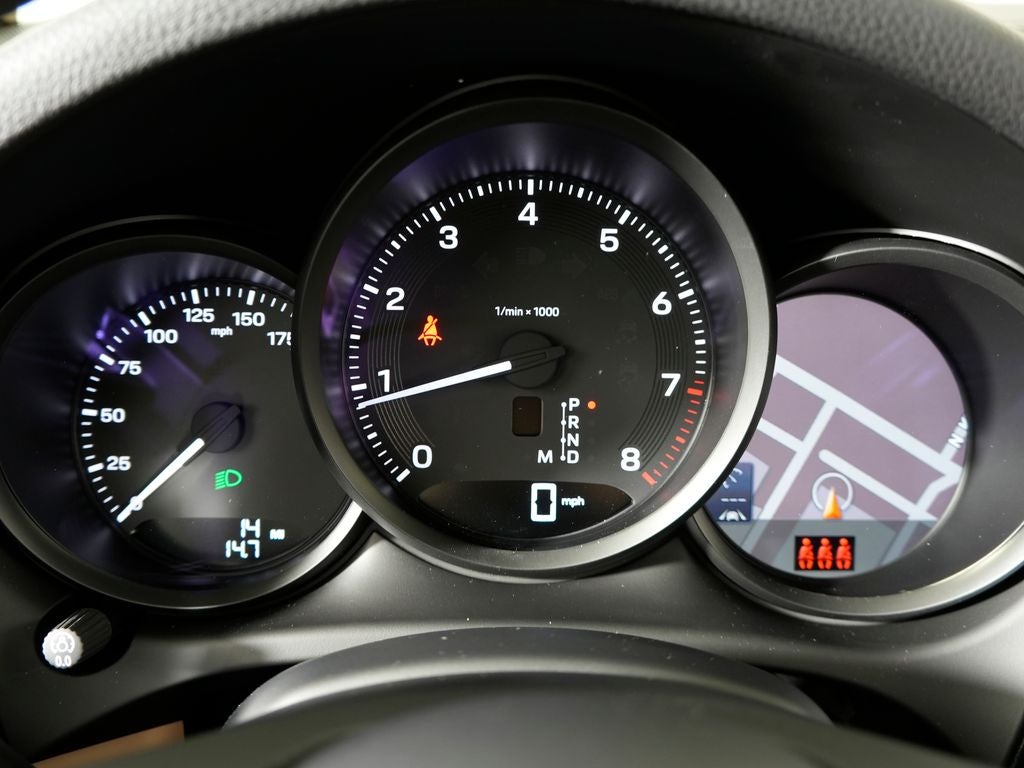 2026 Porsche Macan Base